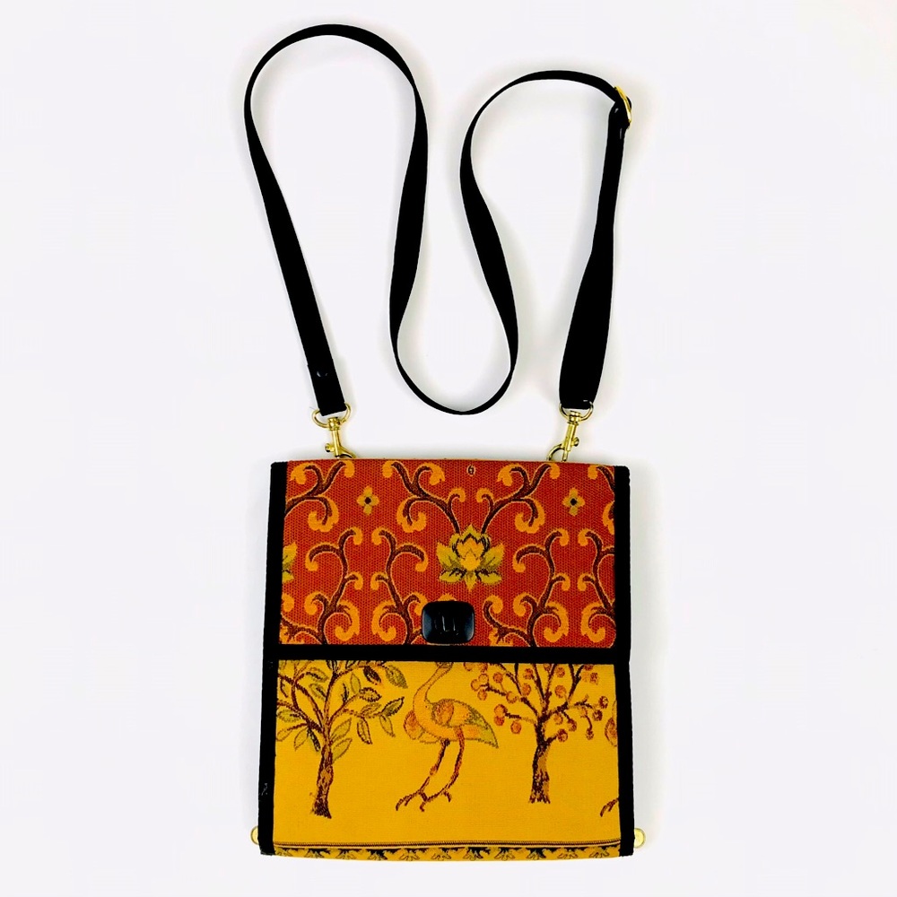 Danny K Beverly Hills Tapestry Cross-Body Organizer Bag Made in USA  Like New